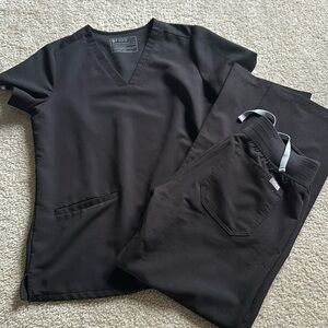 Figs black scrub set top small bottoms small petite black like new condition